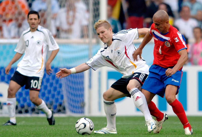 更向外界发 更向外界发