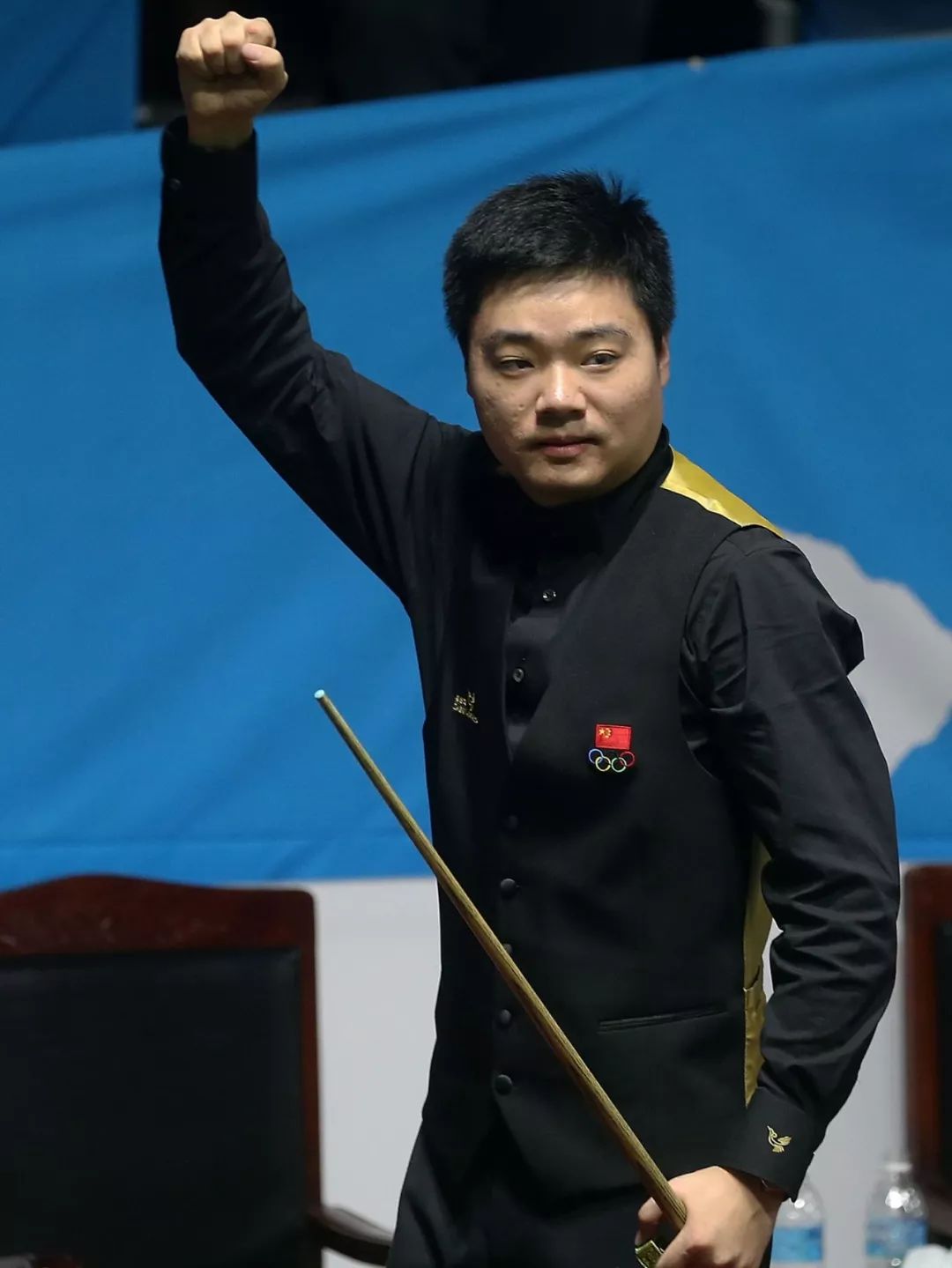 勒沃库森摆 勒沃库森摆