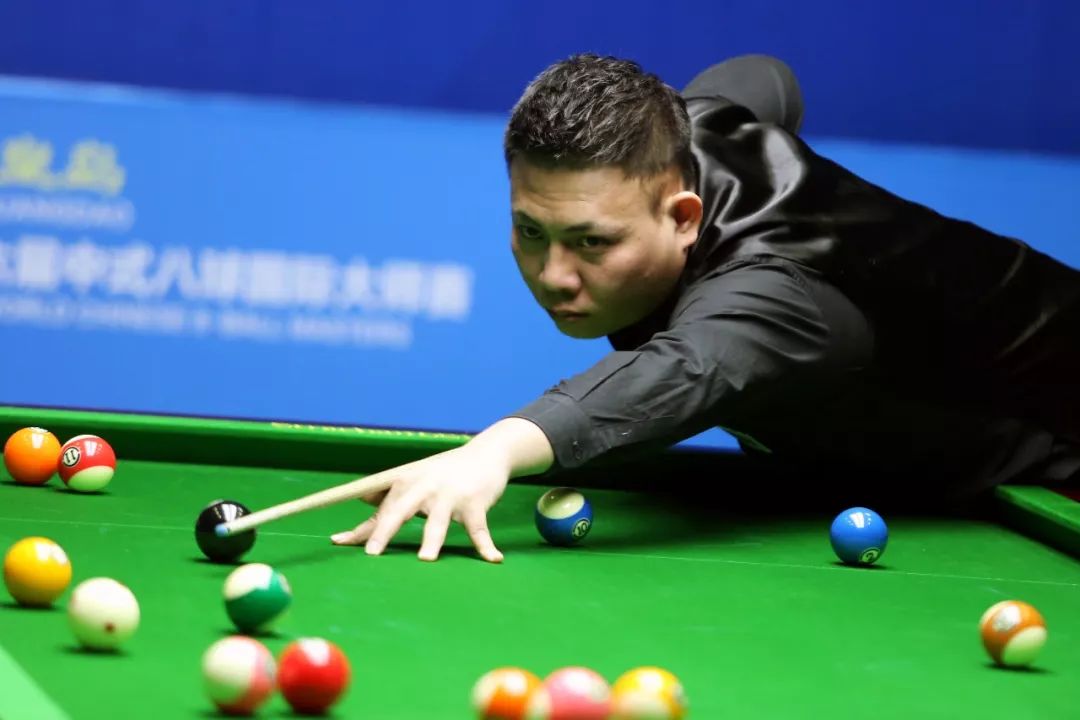 的竞争中脱 的竞争中脱